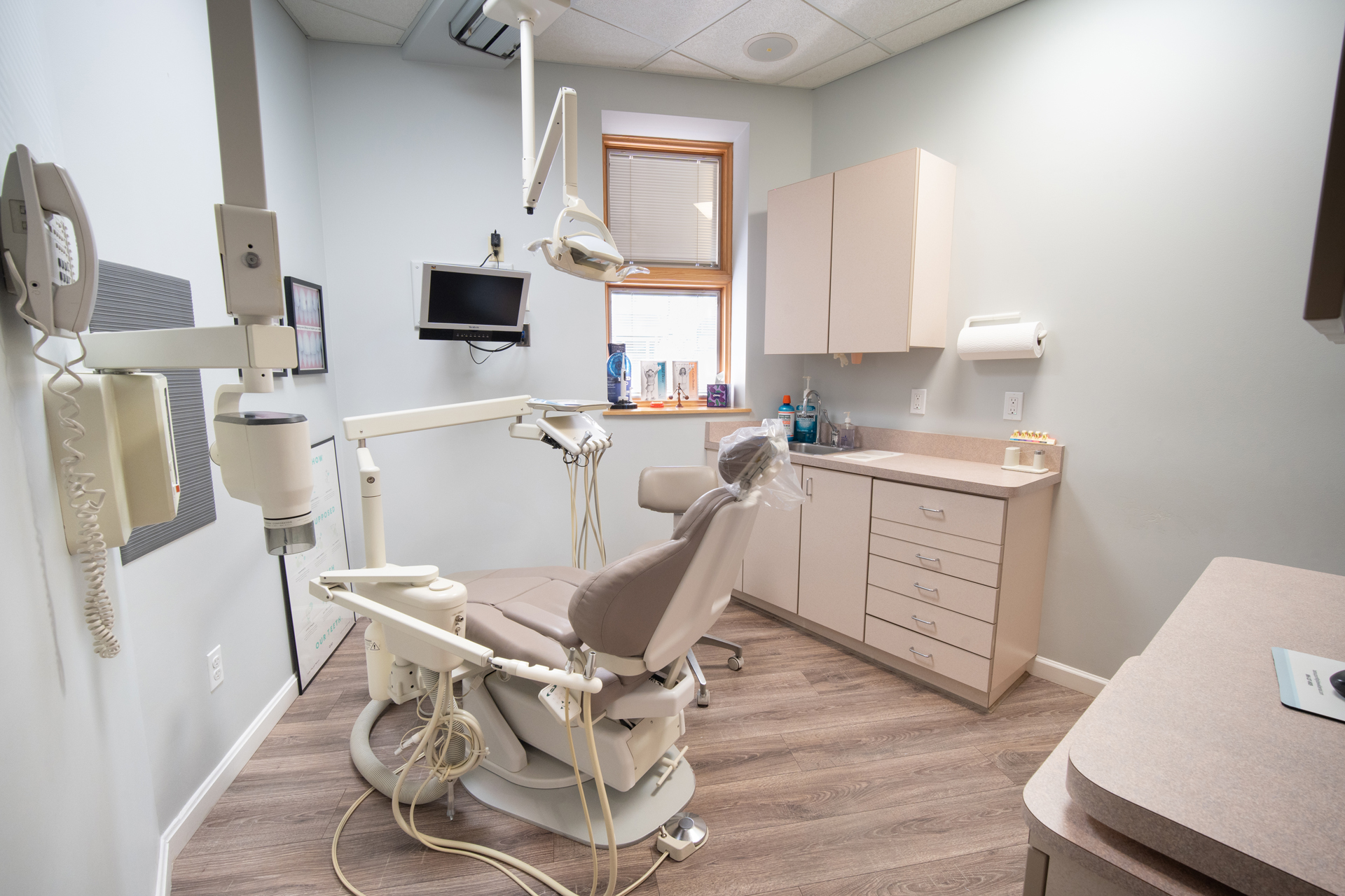 JEV DMD and Associates | Extractions, Implant Restorations and Implant Dentistry